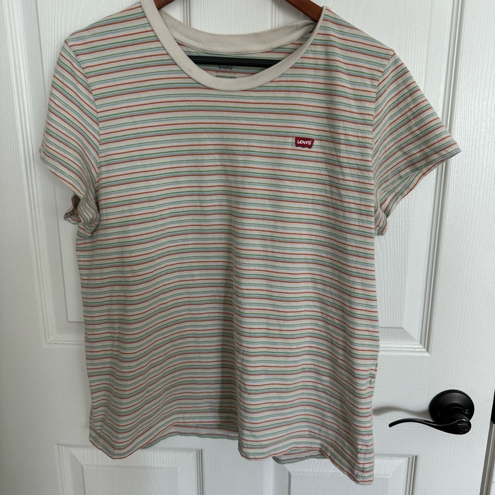 Levi’s Women’s Striped T-shirt size XL